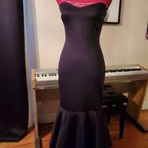 Mermaid Fitted Strapless Black Dress